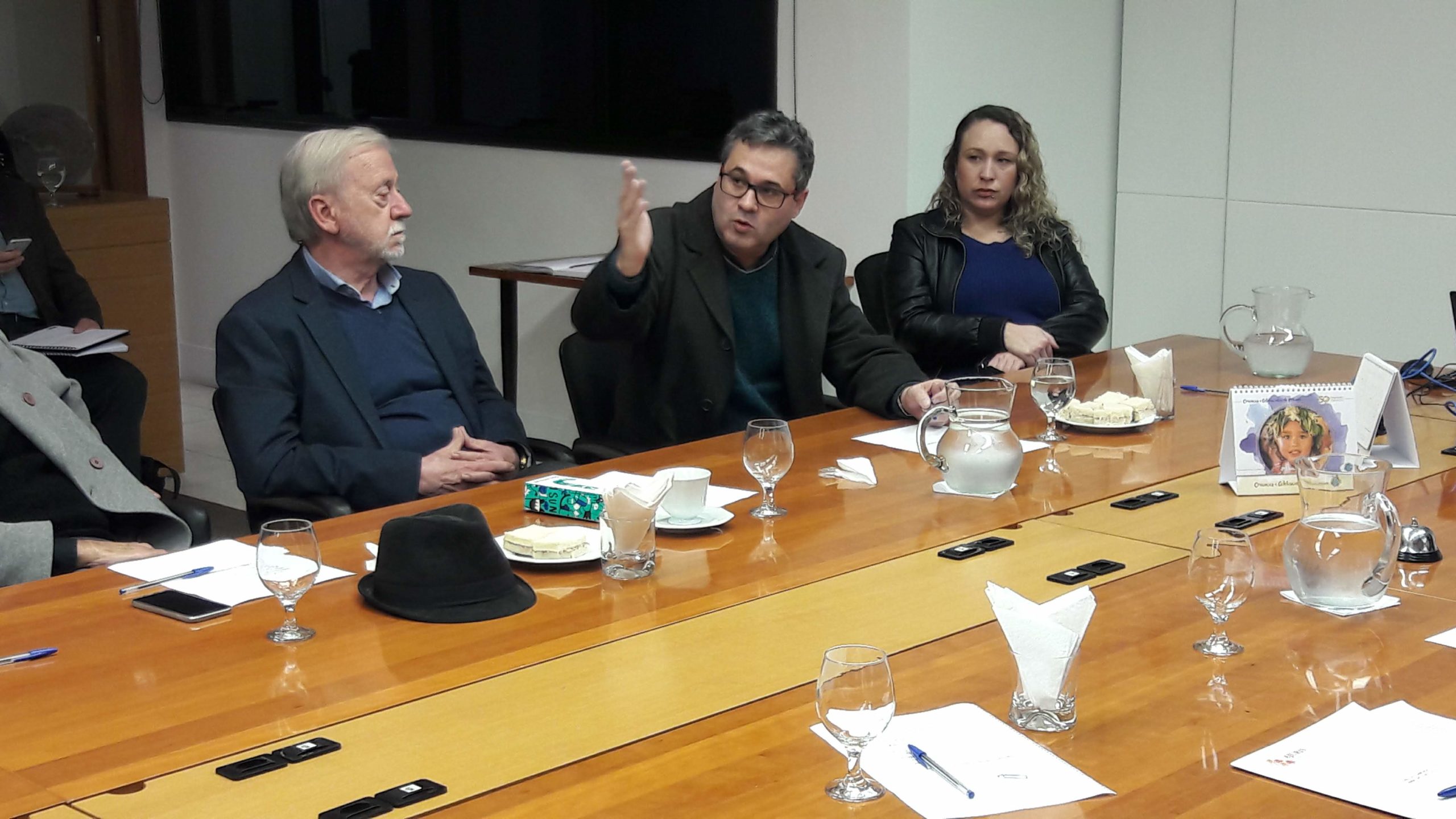 Em encontro na Ajuris, Roberto Robaina apresenta propostas ao Poder Judiciário